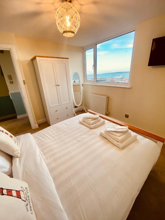 Lighthouse View, One Min From Harbour & Beach Apartment Scarborough Luaran gambar