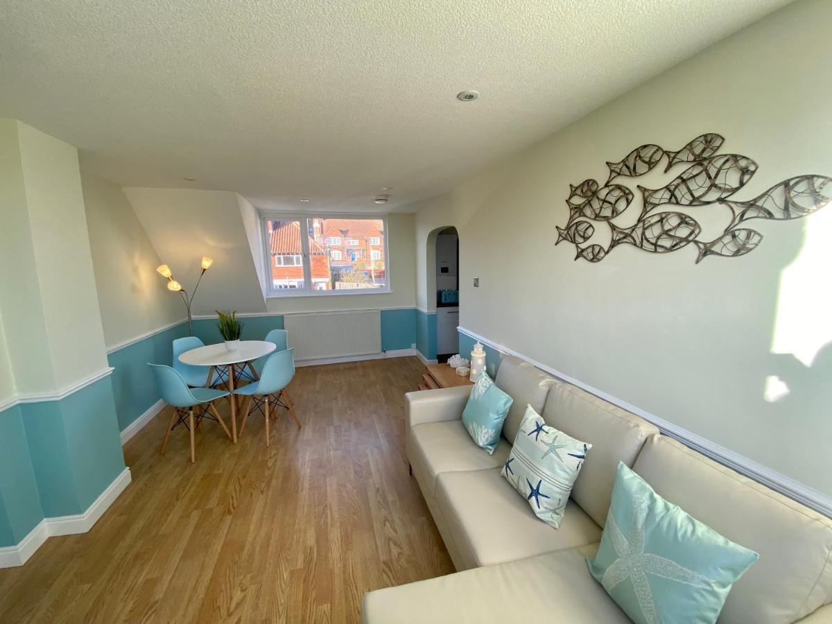 Lighthouse View, One Min From Harbour & Beach Apartment Scarborough Luaran gambar