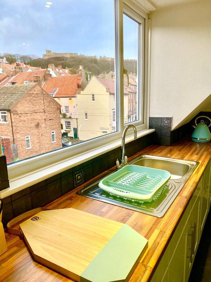 Lighthouse View, One Min From Harbour & Beach Apartment Scarborough Luaran gambar