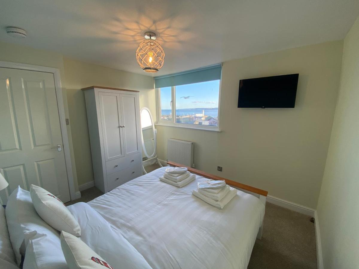 Lighthouse View, One Min From Harbour & Beach Apartment Scarborough Luaran gambar