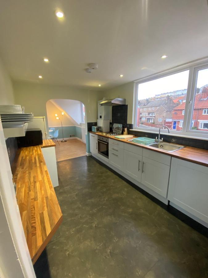 Lighthouse View, One Min From Harbour & Beach Apartment Scarborough Luaran gambar