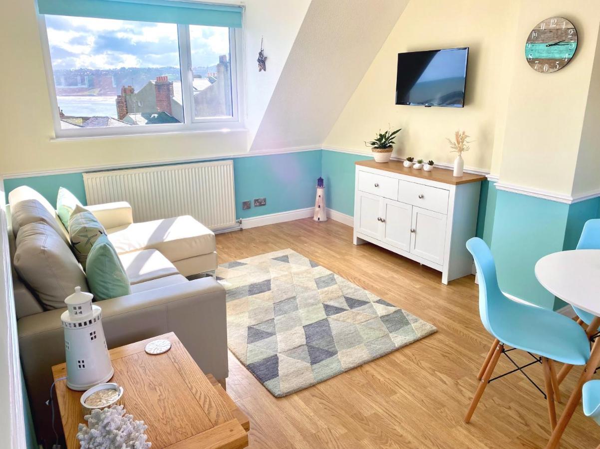 Lighthouse View, One Min From Harbour & Beach Apartment Scarborough Luaran gambar