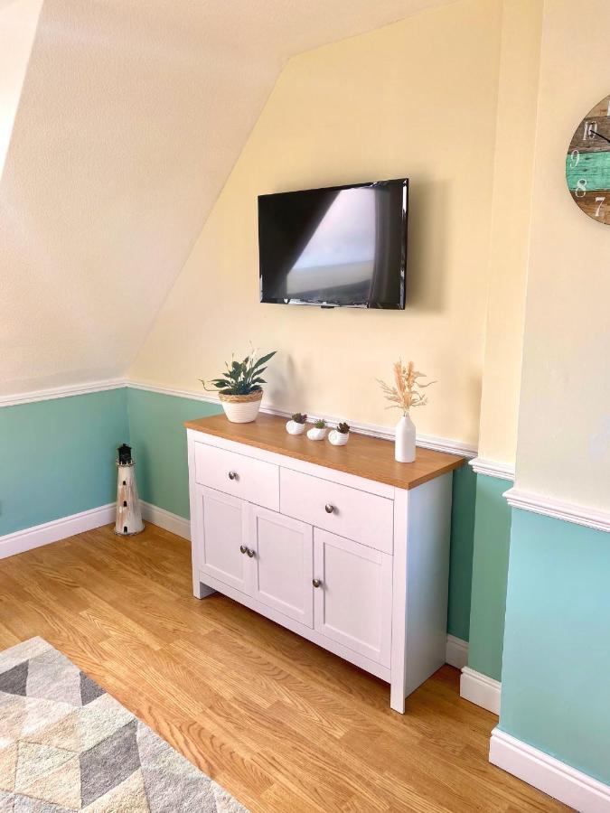 Lighthouse View, One Min From Harbour & Beach Apartment Scarborough Luaran gambar