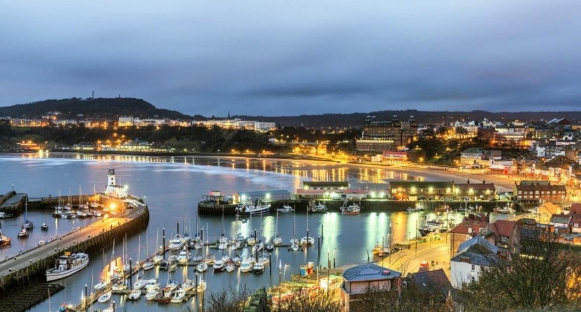 Lighthouse View, One Min From Harbour & Beach Apartment Scarborough Luaran gambar